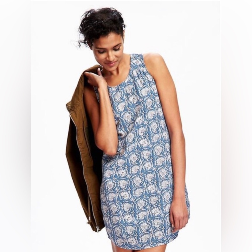 Old Navy blue white flower print sleeveless cotton shift dress size XS